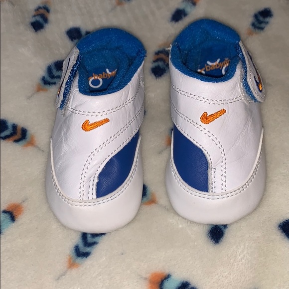 nike play baby shoes